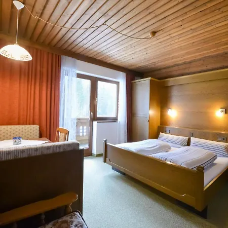 Modern In With Garden Appartement *